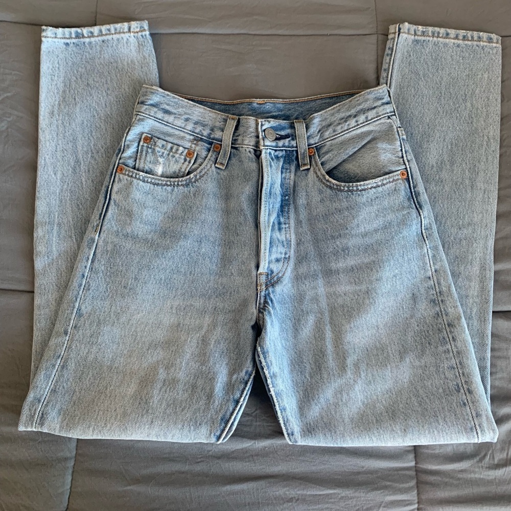 Levi’s straight skinny jeans